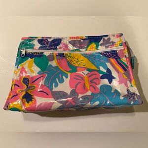 VINTAGE KEN DONE TOILETRY/ COSMETIC BAG.